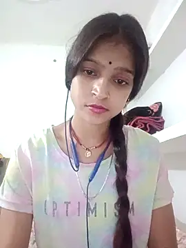 Snapshot of Mohnicute chatting on 9, 5, 2026 Mohnicute online show from 9, 5, 2026