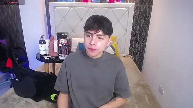 Samu FoXXX online show from 23, 11, 2025