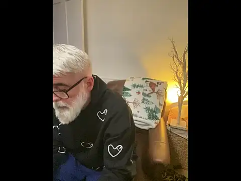 LeatherSdaddy online show from 5, 1, 2026