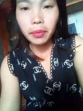 Snapshot of chim-yen chatting on 16, 11, 2025 chim-yen online show from 16, 11, 2025