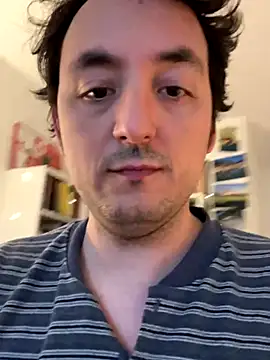 Snapshot of tinydock chatting on 11, 11, 2025 tinydock online show from 11, 11, 2025