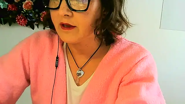 zaidapink1990 online show from 8, 3, 2026