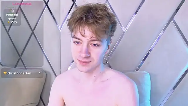 Paul Holt online show from 22, 12, 2025