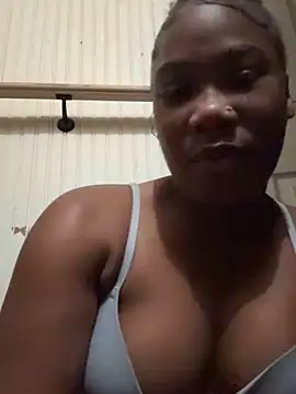 Issa smooch online show from 11, 11, 2025