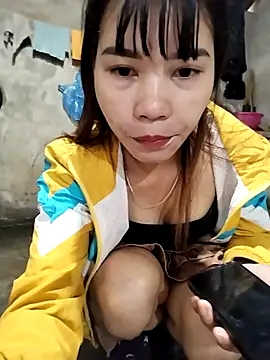 Snapshot of gugu0022 chatting on 27, 11, 2025 gugu0022 online show from 27, 11, 2025