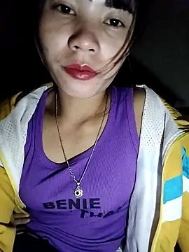 Snapshot of gugu0022 chatting on 27, 11, 2025 gugu0022 online show from 27, 11, 2025