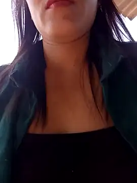 Snapshot of Lyly_sexyy chatting on 28, 11, 2025 Lyly sexyy online show from 28, 11, 2025