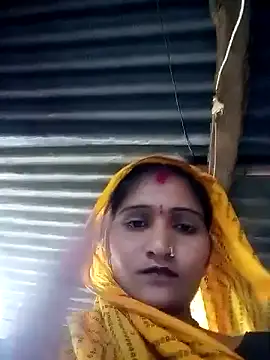 Snapshot of yanuw chatting on 15, 11, 2025 yanuw online show from 15, 11, 2025