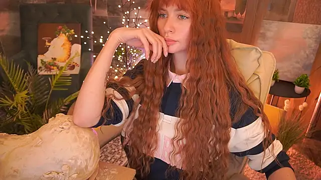 Nicol Moonn online show from 10, 3, 2026