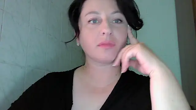 Snapshot of MelinaAx chatting on 12, 7, 2026 MelinaAx online show from 12, 7, 2026