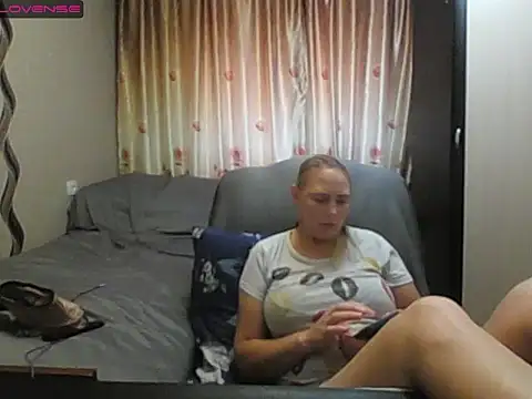 Snapshot of JenniDeep chatting on 18, 7, 2026 JenniDeep online show from 18, 7, 2026