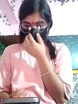 Snapshot of isha_sharma2002 chatting on 30, 7, 2026 isha sharma2002 online show from 30, 7, 2026