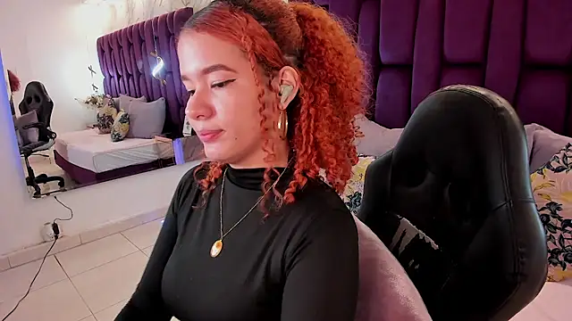 avrilwaynee online show from 21, 11, 2025