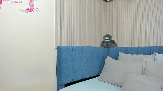 Dulce emi online show from 14, 2, 2026