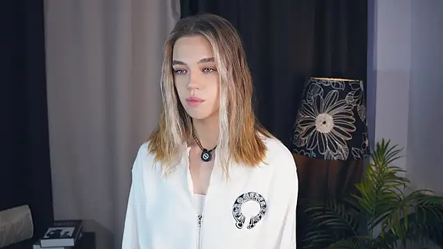 Snapshot of UteKolic chatting on 16, 11, 2025 UteKolic online show from 16, 11, 2025