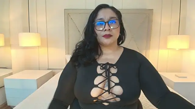 Snapshot of ViickyLee chatting on 29, 5, 2026 ViickyLee online show from 29, 5, 2026