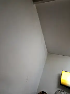 Kasandraloves online show from 2, 12, 2025