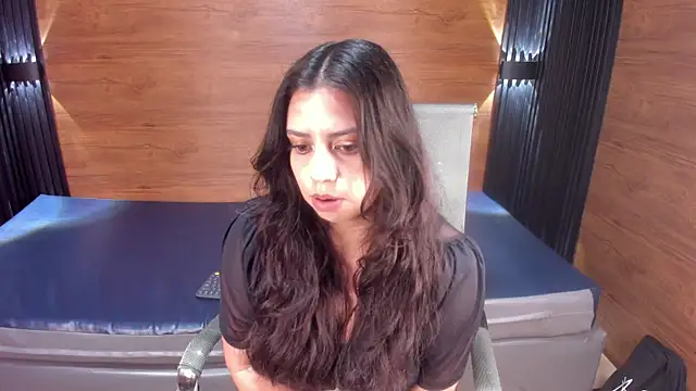 Snapshot of Karoll_Heart chatting on 18, 11, 2025 Karoll Heart online show from 18, 11, 2025