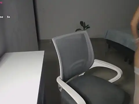 softkitty   online show from 5, 12, 2025