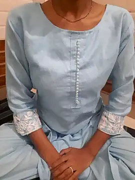 Snapshot of Asha_devi90 chatting on 24, 11, 2025 Asha devi90 online show from 24, 11, 2025