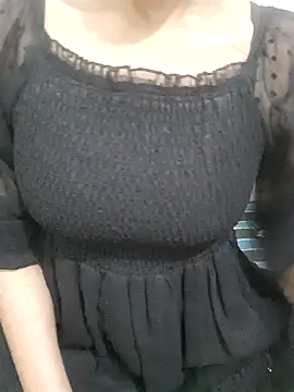 Snapshot of Asha_devi90 chatting on 28, 11, 2025 Asha devi90 online show from 28, 11, 2025