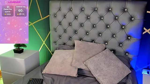 GabrielaSuarez  online show from 19, 3, 2026