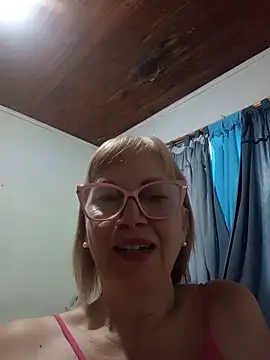Snapshot of SexyMilf1211 chatting on 10, 6, 2026 SexyMilf1211 online show from 10, 6, 2026