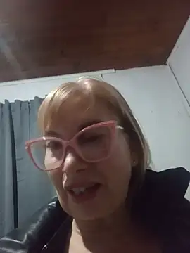 Snapshot of SexyMilf1211 chatting on 30, 6, 2026 SexyMilf1211 online show from 30, 6, 2026