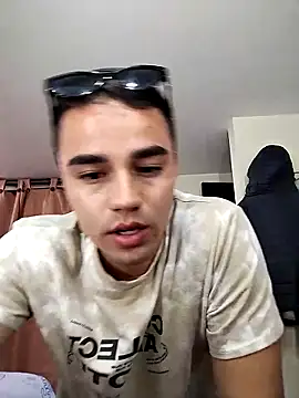 Snapshot of ElProhibido_ chatting on 14, 11, 2025 ElProhibido online show from 14, 11, 2025