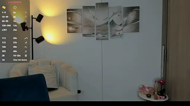 haileyflorez  online show from 21, 3, 2026