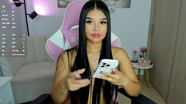 Snapshot of haileyflorez_ chatting on 14, 6, 2026 haileyflorez online show from 14, 6, 2026