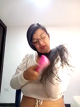 CelesteAlvarez1989 online show from 27, 4, 2026