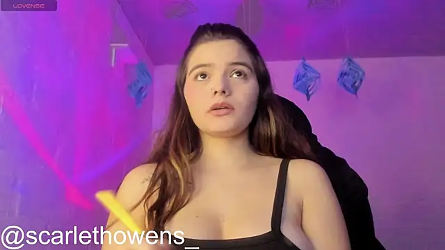 scarlethowens1 online show from 16, 12, 2025