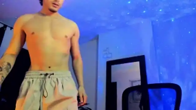 Snapshot of jayce_555 chatting on 4, 12, 2025 jayce 555 online show from 4, 12, 2025