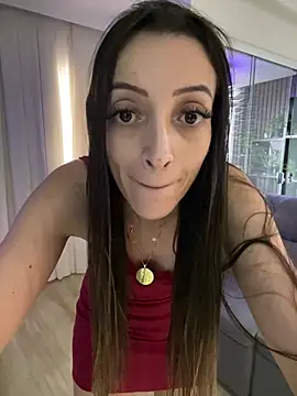 Snapshot of BelleRune chatting on 4, 1, 2025 BelleRune online show from 4, 1, 2025