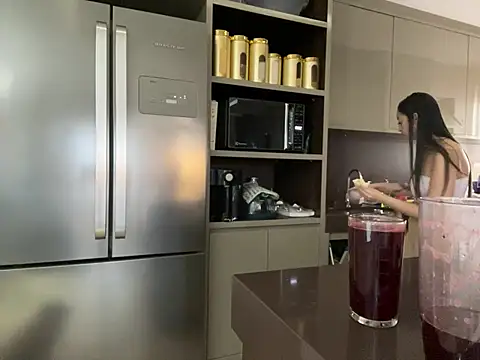 Snapshot of BelleRune chatting on 14, 2, 2025 BelleRune online show from 14, 2, 2025