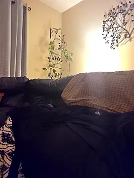 Snapshot of longsmooth4u chatting on 27, 11, 2025 longsmooth4u online show from 27, 11, 2025