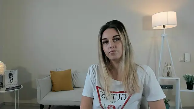 Snapshot of AnnettaUlman chatting on 16, 11, 2025 AnnettaUlman online show from 16, 11, 2025