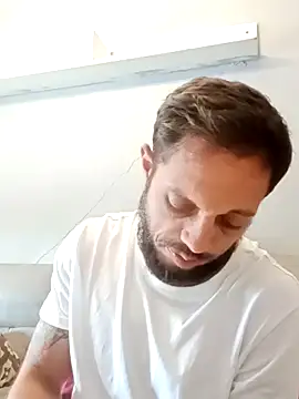 Snapshot of pollamss chatting on 14, 11, 2025 pollamss online show from 14, 11, 2025