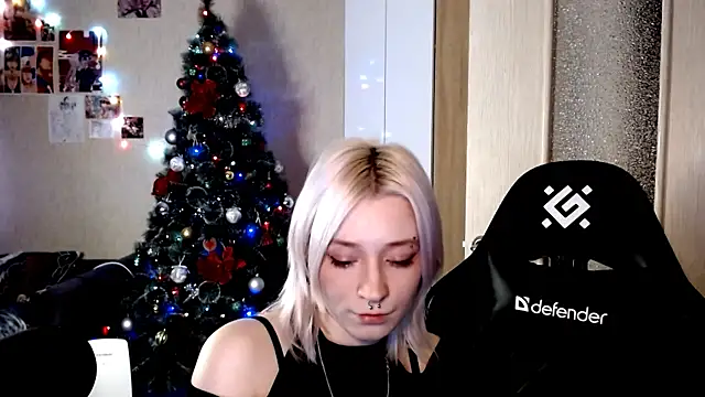 SophiaLur online show from 14, 12, 2025