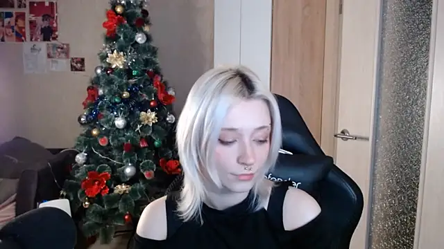 SophiaLur online show from 6, 1, 2026