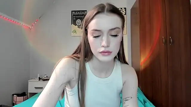 Snapshot of tinyglow chatting on 20, 2, 2026 tinyglow online show from 20, 2, 2026