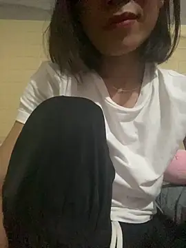 Snapshot of Trangbabylove chatting on 14, 6, 2026 Trangbabylove online show from 14, 6, 2026
