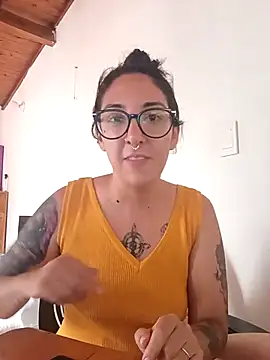 Snapshot of Melinerd chatting on 16, 11, 2025 Melinerd online show from 16, 11, 2025