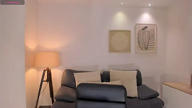 HaileyRoss  online show from 7, 4, 2026