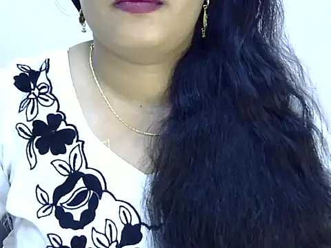 Snapshot of Muskan_Jha chatting on 7, 5, 2026 Muskan Jha online show from 7, 5, 2026