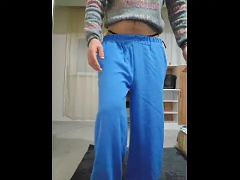 Snapshot of Lukemo chatting on 17, 11, 2025 Lukemo online show from 17, 11, 2025