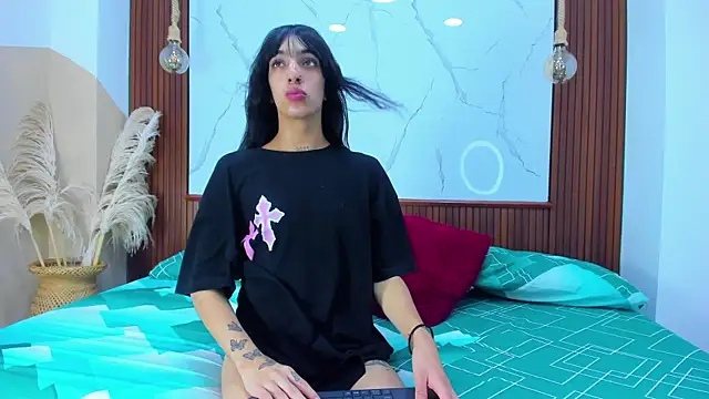 Loversinfire2 online show from 4, 12, 2025