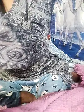 Snapshot of sexysushma1992 chatting on 19, 2, 2026 sexysushma1992 online show from 19, 2, 2026