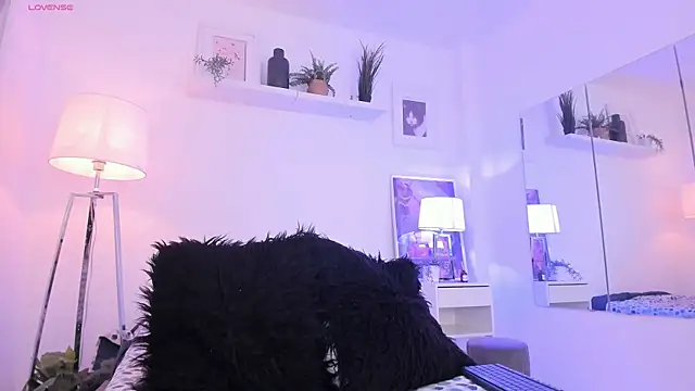 Miluu dh online show from 18, 12, 2025